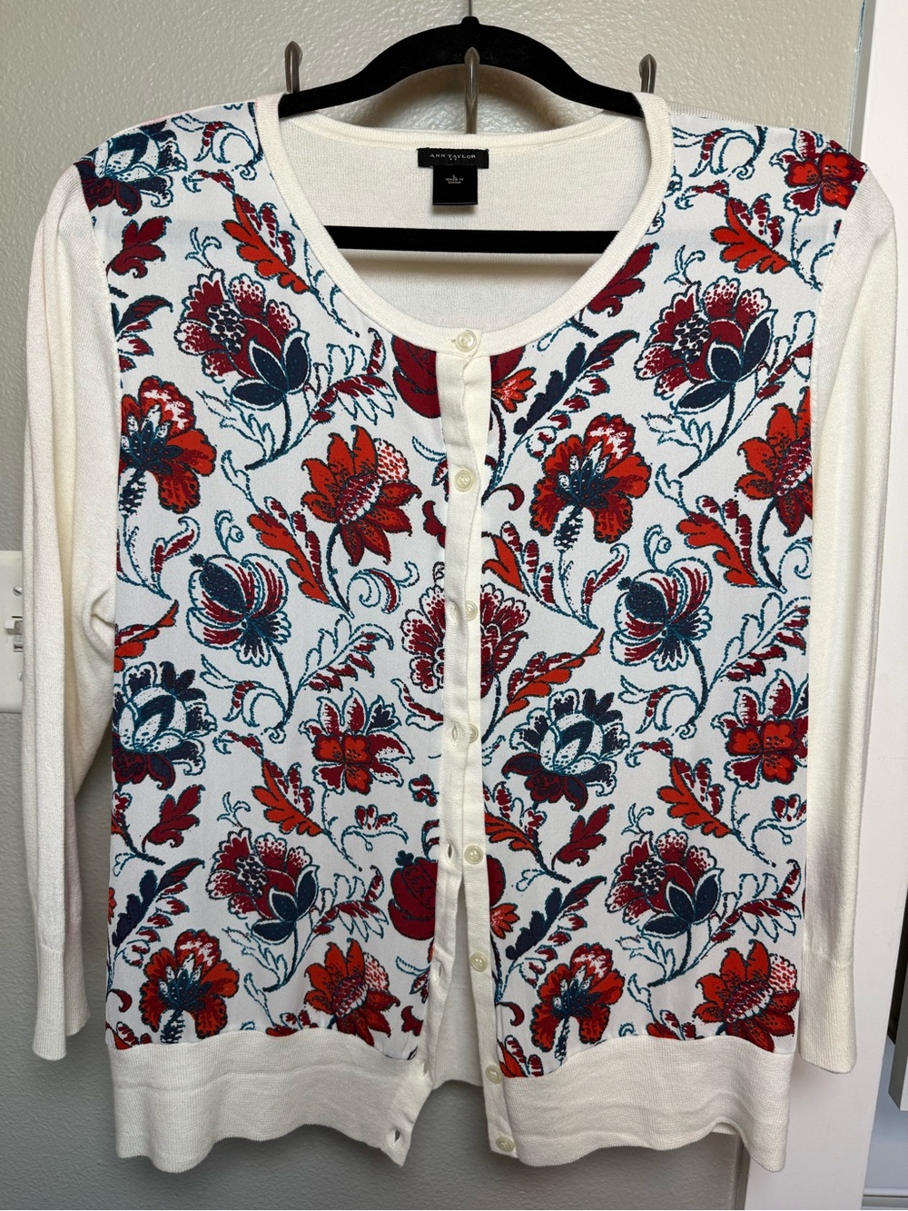 Ann Taylor Large Ivory Floral Print Button Front Cardigan Sweater
